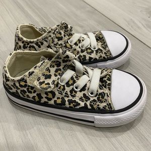 Converse Chuck Taylor Allstar for toddler size 6